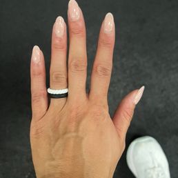 Natural nails in blushing
