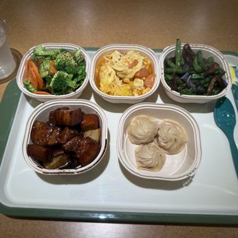 Tigawok - sampling a little bit of everything - Chinese Near Me - Irvine, California