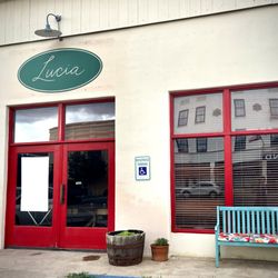 Lucia - Front