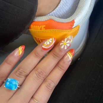 Lucky Nails - Nail Salons Near Me - Baton Rouge, Louisiana