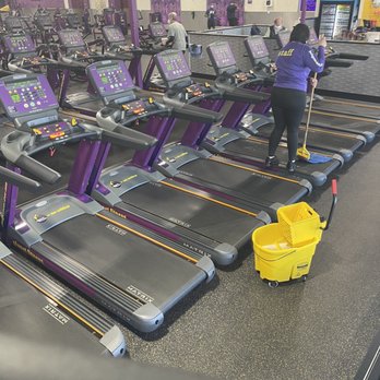 Planet Fitness - Gyms Near Me - Aurora, Colorado