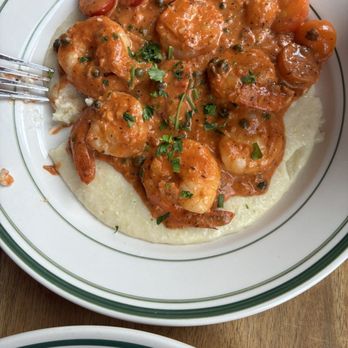 Chez Lafayette - Shrimp and grits - Cajun/Creole Near Me - Tacoma, Washington
