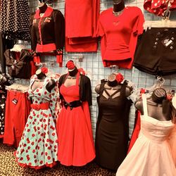 Pin Up BOOtique