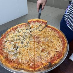Richie Cheesesteak - Pizza