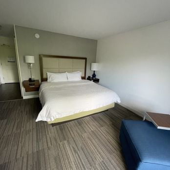 Hampton Inn & Suites Ann Arbor West - Our bedroom - Hotels Near Me - Ann Arbor, Michigan