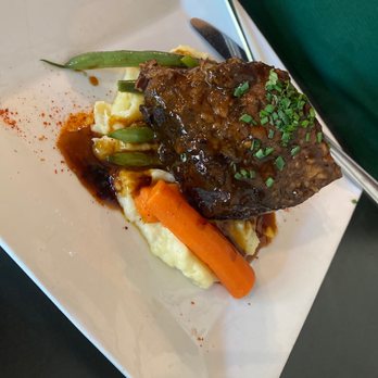 Mankas Grill - Beef short ribs - American Near Me - Fairfield, California Mankas Grill - Beef short ribs - American Near Me - Fairfield, California