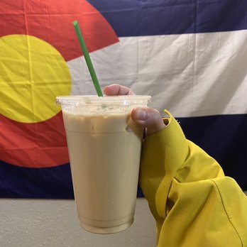 Mountain View Coffee Bar - Iced vanilla latte (~$6) - Cafes Near Me - Breckenridge, Colorado