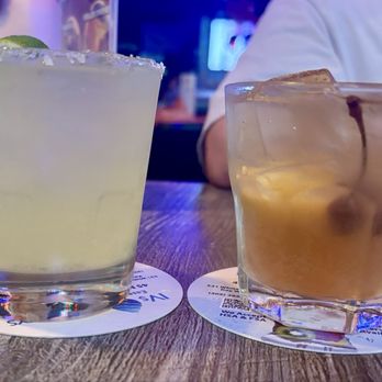 Mary Ellen's Bar & Kitchen - Old Fashion & Marg - Sports Bars Near Me - Key West, Florida Mary Ellen's Bar & Kitchen - Old Fashion & Marg - Sports Bars Near Me - Key West, Florida