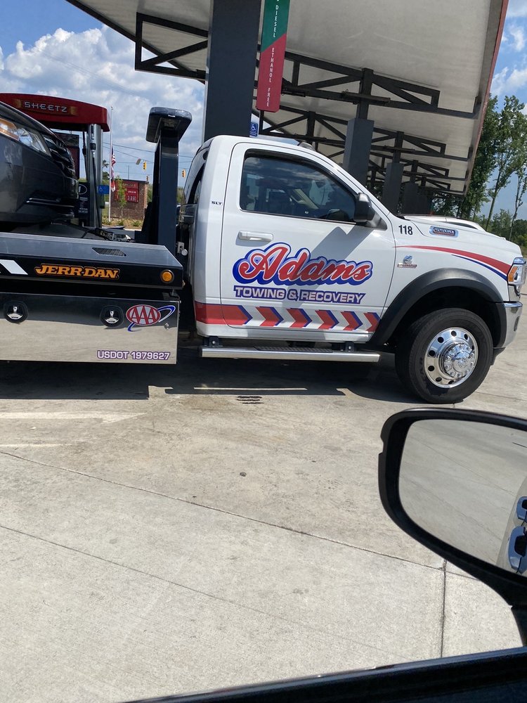 ADAMS TOWING & RECOVERY Updated April 2024 33 Reviews 1203