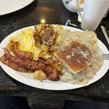 Harbor View Cafe - Eggs bacon taters with biscuits gravy - New American Near Me - Saint Augustine, Florida