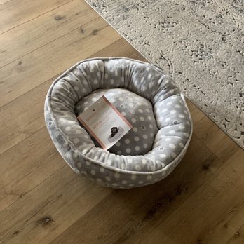 Home Goods - Puppy bed - Department Stores Near Me - Rancho Cucamonga, California Home Goods - Puppy bed - Department Stores Near Me - Rancho Cucamonga, California