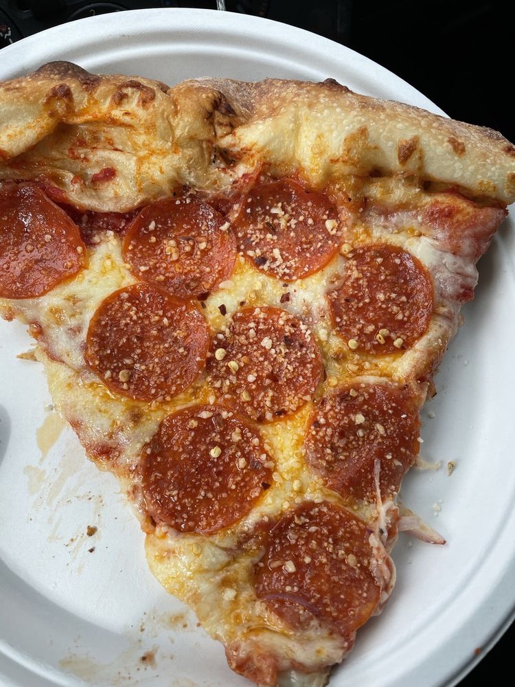 BRUNO’S 6TH STREET MARKET Updated October 2024 13 Reviews 1709 NE 6th St, Bend, Oregon