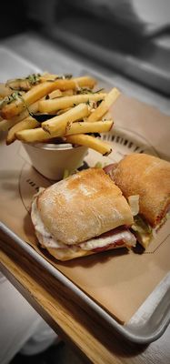 Lardo by null