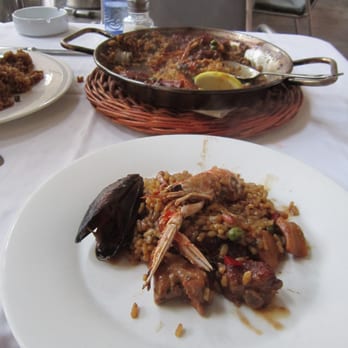 Les Quinze Nits - paella, delicious at a decent price - Mediterranean Near Me - Barcelona, B Les Quinze Nits - paella, delicious at a decent price - Mediterranean Near Me - Barcelona, B
