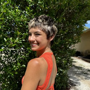 Beachside Salon - Hair Stylists Near Me - Gulf Shores, Alabama Beachside Salon - Hair Stylists Near Me - Gulf Shores, Alabama