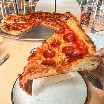 Greenside Pizzeria - Pepperoni pizza - Pizza Near Me - Louisville, Kentucky