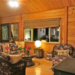 Aloha Sweet Hale - Plenty of seating for everyone