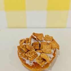 Daisy's Donuts
