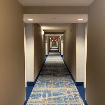 Hampton Inn & Suites Pocatello - 4th floor hallway - Hotels Near Me - Pocatello, Idaho Hampton Inn & Suites Pocatello - 4th floor hallway - Hotels Near Me - Pocatello, Idaho
