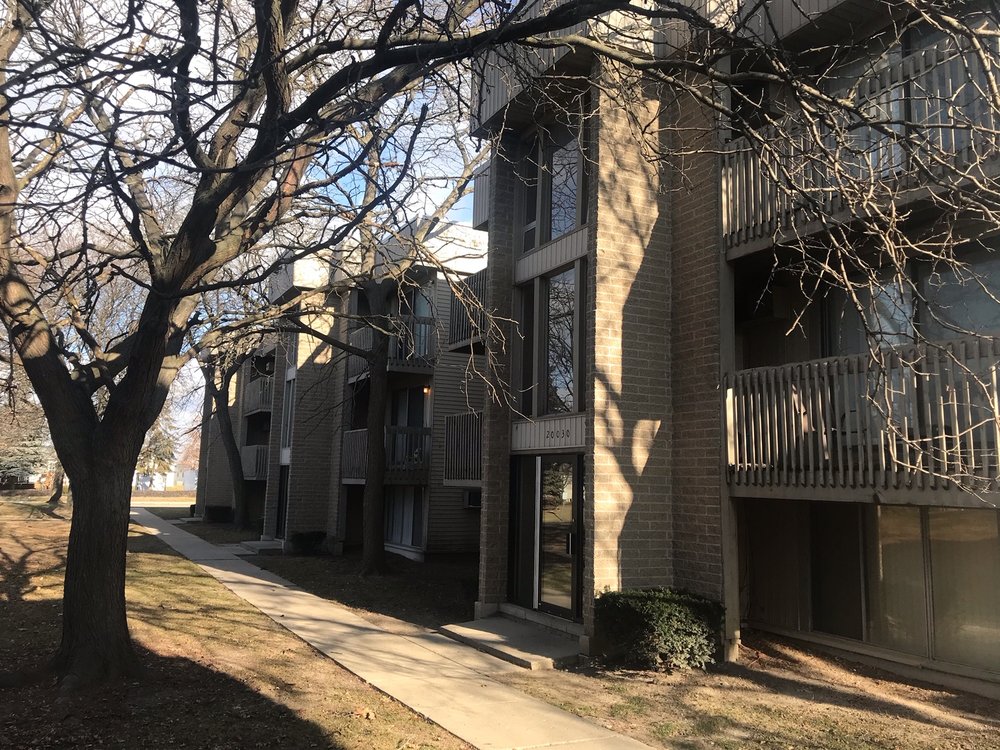 PEACHTREE APARTMENTS 16 Photos 20195 Weybridge St, Clinton Township