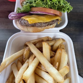 JJ’s Pizza & Mohr - Mini Meal. A Simple cheeseburger can say so much about how good it is. Fries are good but nothing to go crazy for. - Pizza Near Me - Cathlamet, Washington JJ’s Pizza & Mohr - Mini Meal. A Simple cheeseburger can say so much about how good it is. Fries are good but nothing to go crazy for. - Pizza Near Me - Cathlamet, Washington