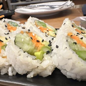 B2 Bistro + Bar - California Roll - Cocktail Bars Near Me - West Reading, Pennsylvania