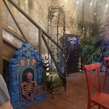 La Jibarita - Inside patio - Bars Near Me - Mayagüez, Puerto Rico La Jibarita - Inside patio - Bars Near Me - Mayagüez, Puerto Rico