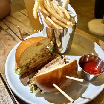 The Cloverfield - Burger and fries - New American Near Me - Santa Monica, California The Cloverfield - Burger and fries - New American Near Me - Santa Monica, California