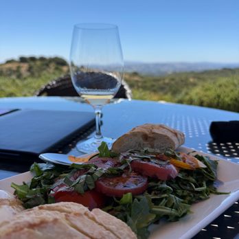 Calcareous Vineyard - Arugula Salad - Wine Tasting Room Near Me - Paso Robles, California Calcareous Vineyard - Arugula Salad - Wine Tasting Room Near Me - Paso Robles, California
