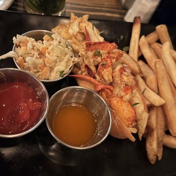 Off The Hook Raw Bar & Grill - Lobster Roll Warm - Seafood Near Me - Astoria, New York Off The Hook Raw Bar & Grill - Lobster Roll Warm - Seafood Near Me - Astoria, New York