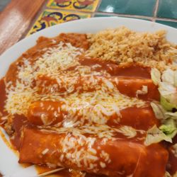 Alejandro's Taqueria - Enchilada dinner, carnitas