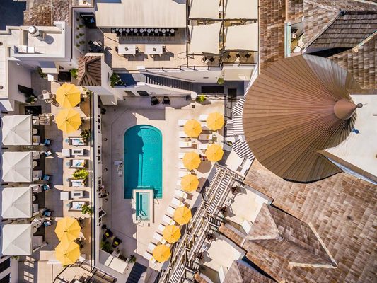 The Pearl Hotel by null