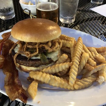 OAK at The Glen - 3 alarm burger - Bars Near Me - Glenview, Illinois