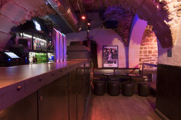 Le Cavern by null