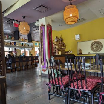 Thai Thani - Bar and dining room - Thai Near Me - Orlando, Florida Thai Thani - Bar and dining room - Thai Near Me - Orlando, Florida
