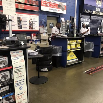 Pep Boys - Check in area --that's Chris and he's super nice and helpful. Any place is lucky to have him as an employee ! - Auto Repair Near Me - Philadelphia, Pennsylvania