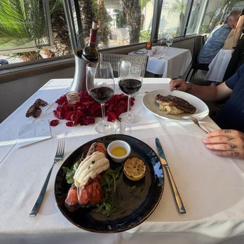 333 Pacific - Steakhouses Near Me - Oceanside, California