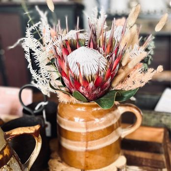 Seasons On The Hudson - Outstanding Spike: (Gave Them My Thought & They Added Their Own Spin. Totally Love The End Result) Thank U, Miko! - Florists Near Me - Irvington, New York Seasons On The Hudson - Outstanding Spike: (Gave Them My Thought & They Added Their Own Spin. Totally Love The End Result) Thank U, Miko! - Florists Near Me - Irvington, New York