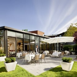 Mövenpick Hotel Münster - Sommerterrasse Fine Dining Restaurant Chesa Rössli
