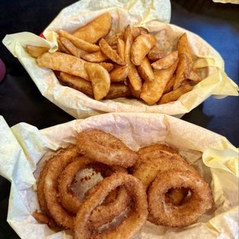 Hodad's - ONION RING BASKET (individual)FRY BASKET (individual) - Burgers Near Me - San Diego, California Hodad's - ONION RING BASKET (individual)FRY BASKET (individual) - Burgers Near Me - San Diego, California
