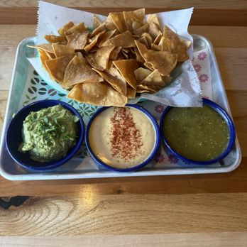 Centro - Chips Trio - Mexican Near Me - Roseville, Minnesota
