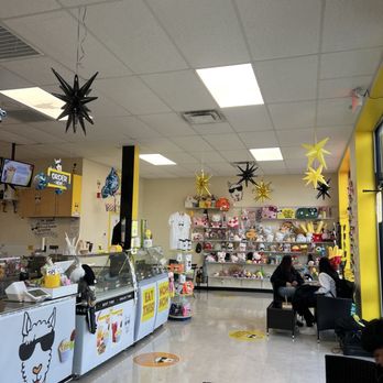 Snackateria - ice cream, toys, seating - Juice Bars & Smoothies Near Me - Dallas, Texas Snackateria - ice cream, toys, seating - Juice Bars & Smoothies Near Me - Dallas, Texas