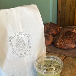 bristlecone bake shop - Vanilla matcha latte