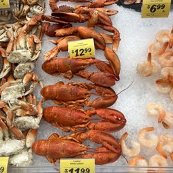 Winn-Dixie - Beautiful lobsters