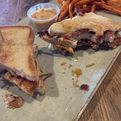 Kelseys Original Roadhouse - Bbq chicken club
