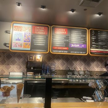 Salt & Straw - Amazingly creative flavors - Ice Cream & Frozen Yogurt Near Me - Newport Beach, California Salt & Straw - Amazingly creative flavors - Ice Cream & Frozen Yogurt Near Me - Newport Beach, California