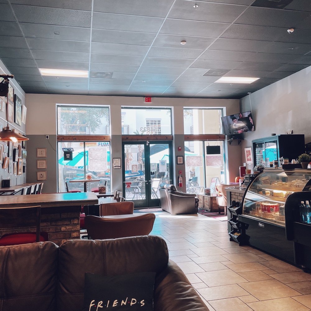 Baldwin Perk - Lots of comfy seating - Cafes Near Me - Orlando, Florida