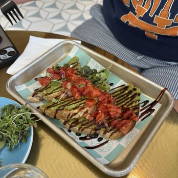 Paradeco Coffee Roasters - Avocado Toast (DF/GF or Vegan Sourdough Bread) - Coffee & Tea Near Me - St. Petersburg, Florida