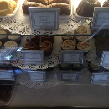 The Cake Box - Baked goods case - Bakeries Near Me - Ridgefield, Connecticut
