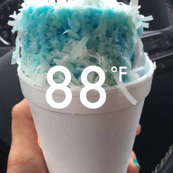 Sol y Luna Snowball - One of the best snow cones I've ever had! If I lived closer, I'd probably be here more often - Shaved Ice Near Me - Fort Worth, Texas
